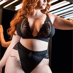 Scantilly Indulgence Non-Wired Bralette in Black Large